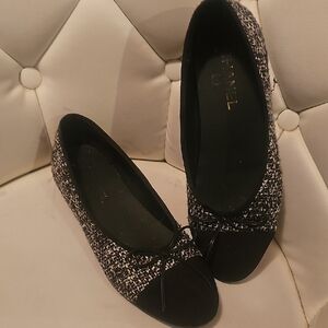 Black and White Women's Flats